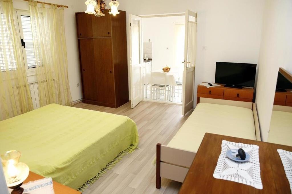 Apartment Plava Plaza Водице Екстериор снимка
